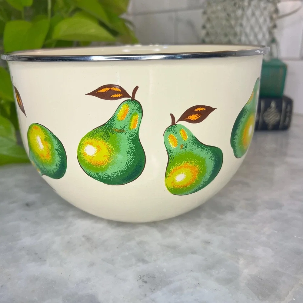 Vintage Kobe Enamel Mixing Bowl Bright Green Pear Design